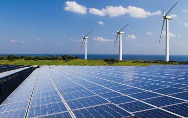 UE pregătește măsuri: Taxe mai mici la energie, din cauza crizei petroliere