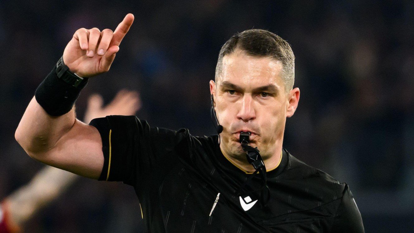 Istvan Kovacs va arbitra meciul dintre FC Barcelona și Atletico Madrid în sferturile de finală ale UEFA Champions League, conform anunțului oficial al UEFA