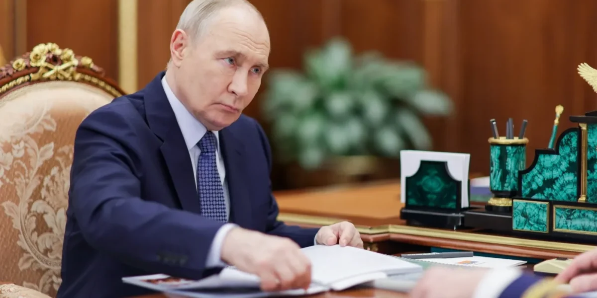 Putin, furios pe oficiali: Criza economică zguduie Moscova