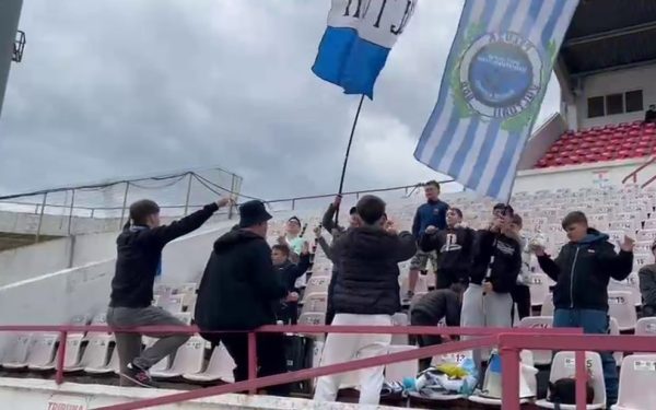 Micii suporteri fac spectacol: Unde e cea mai tînără galerie din România?