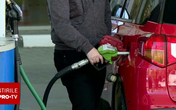 Benzina și motorina, mai ieftine: Guvernul, testat la pompă!