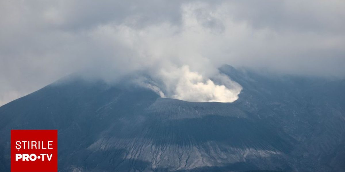 Sakurajima, Japonia: Vulcanul a erupt după 4 luni, coloană de fum impresionantă!