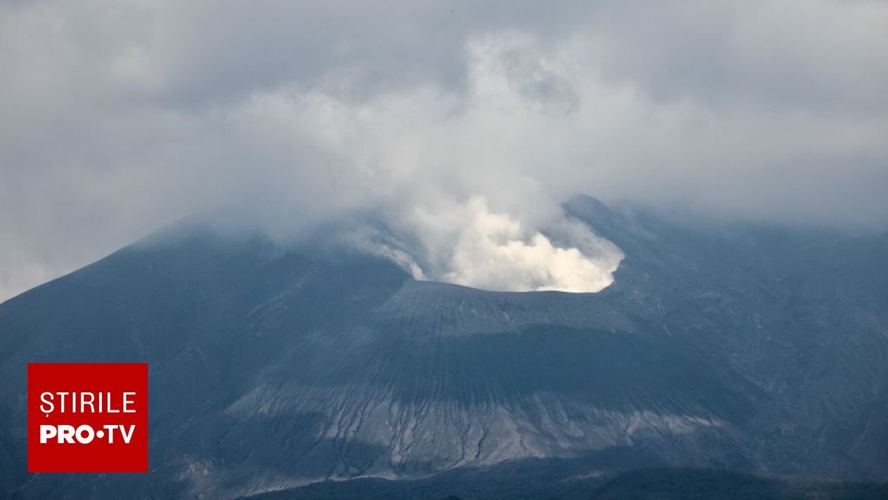 Sakurajima, Japonia: Vulcanul a erupt după 4 luni, coloană de fum impresionantă!