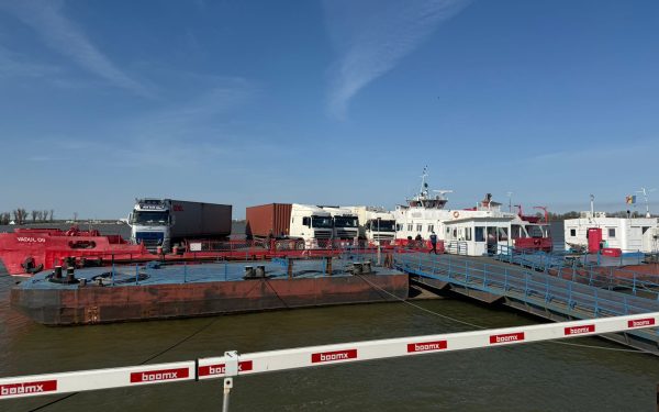 Bacul Isaccea-Orlivka, blocat vineri: Lucrări de urgență pe fluviu