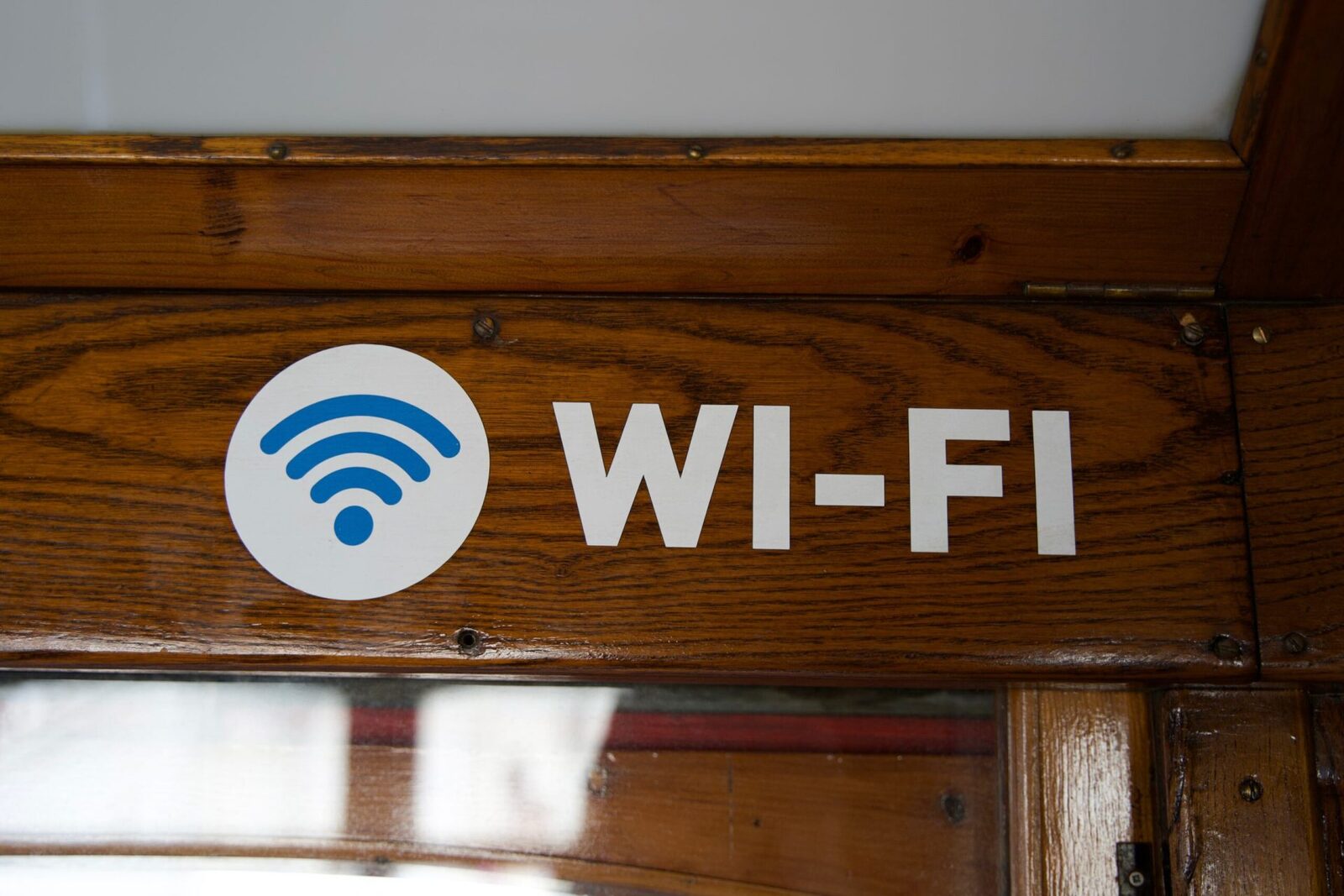 Noua rețea Wi-Fi, o iluzie? De ce viteza „super” nu e chiar așa