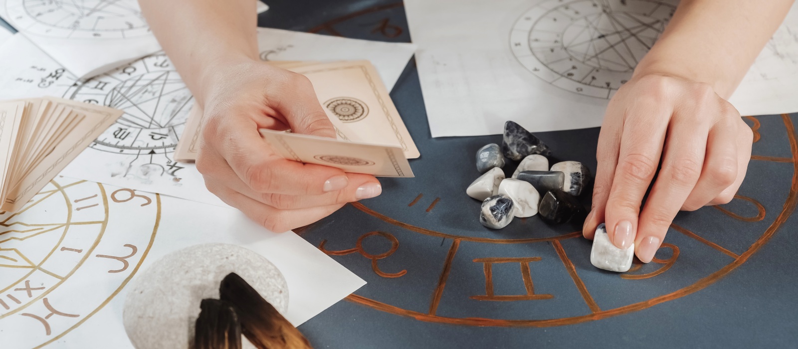 O săptămână plină de surprize și noi oportunități se anunță pentru toate zodiile, cu accent pe transformări majore pentru Gemeni, Lei, Scorpioni și Vărsători, promit specialiștii în astrologie