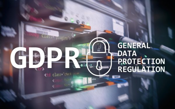 LinkedIn, acuzată: GDPR, ascuns sub un abonament plătit!