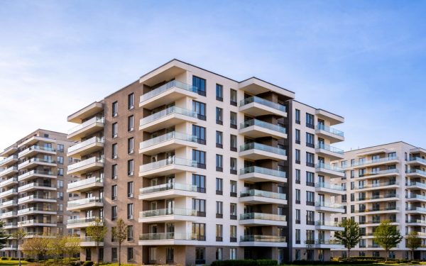 TVA de 11% pentru locuințe: Schimbări MAJORE în imobiliare și prima casă!