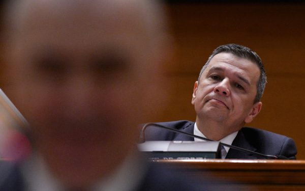 PSD dă ORDIN! Bolojan, DEMIS! Guvernul Anulează Toate Numirile!