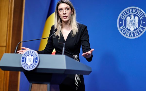 Un ministru USR din Guvernul Bolojan, despre demisia PSD: „Adu decența!”