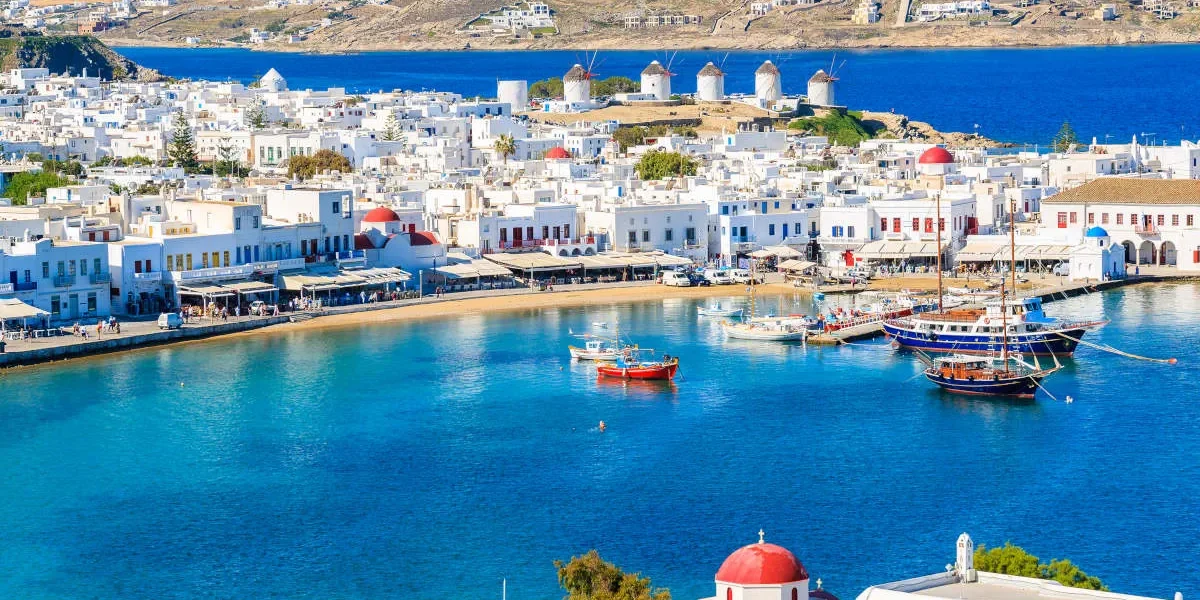 Grecia, dictatură pe plajă: Drone și amenzi URIAȘE pentru turiști