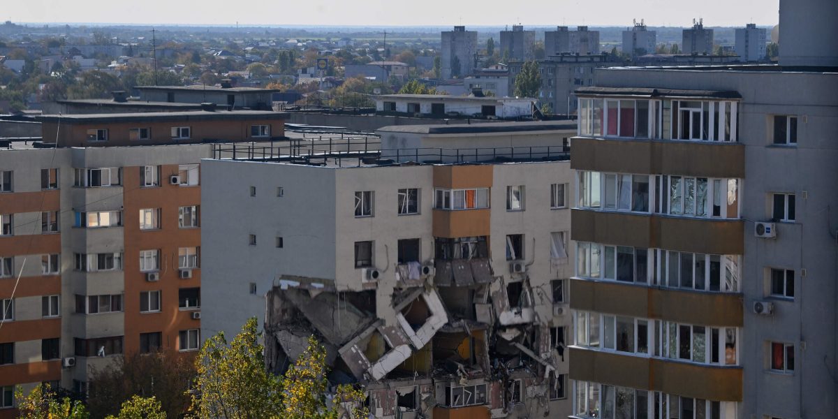 Blocul din Rahova, distrus de explozie, va fi consolidat. Ciucu a semnat