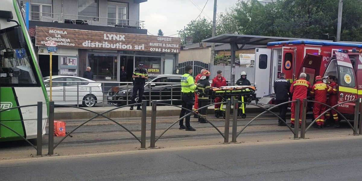 Pieton accidentat de tramvai în București: Linia 21, blocată pe Șoseaua Colentina