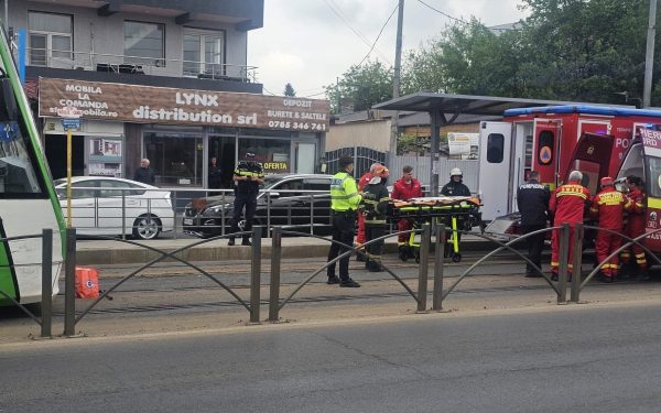 Pieton accidentat de tramvai în București: Linia 21, blocată pe Șoseaua Colentina