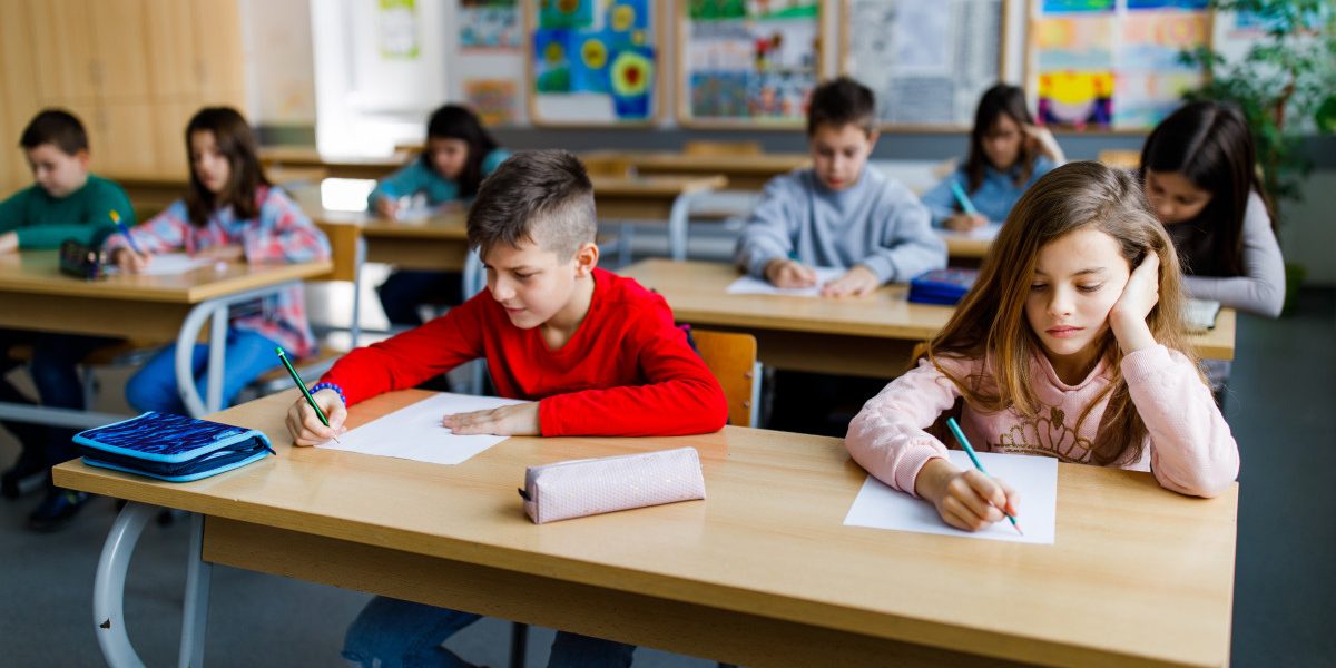 Evaluare Națională 2026: Micuții au dat Matematica și Explorarea. Când vin notele?
