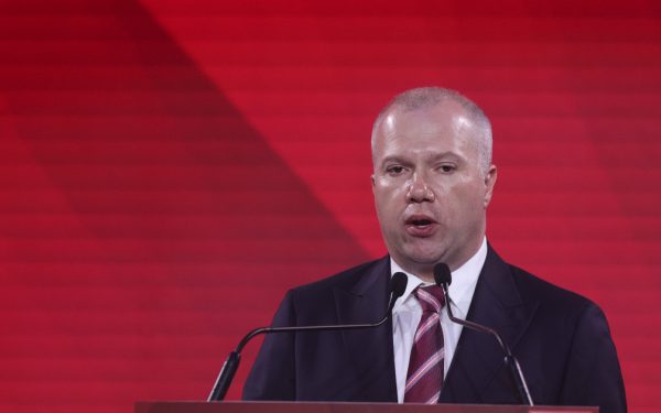 Reacția dură a primarului din Galați, PSD, la ezitările lui Grindeanu despre dronă
