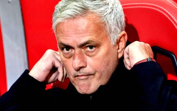 Mourinho, înlocuit: Cine preia echipa celebrului antrenor