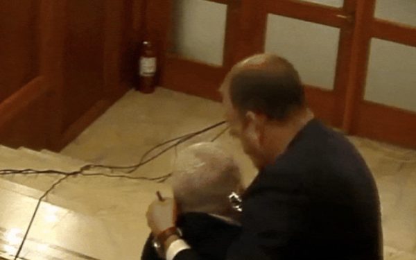 Dosarul bătăii din Parlament: Vîlceanu și Roman, față în față după doi ani