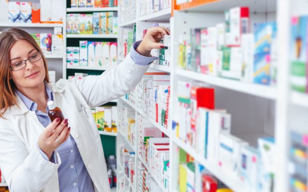 Medicamente lipsă: Importul paralel, o soluție europeană pentru pacienți