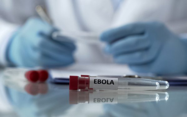 Ebola, pericol în Europa: Avertisment OMS despre riscul răspândirii