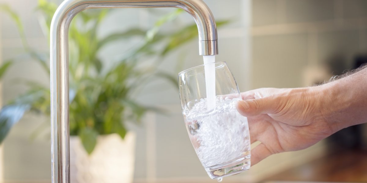 Apa, un lux? Prețuri ȘOC la robinet: diferențe URIAȘE între județe din România