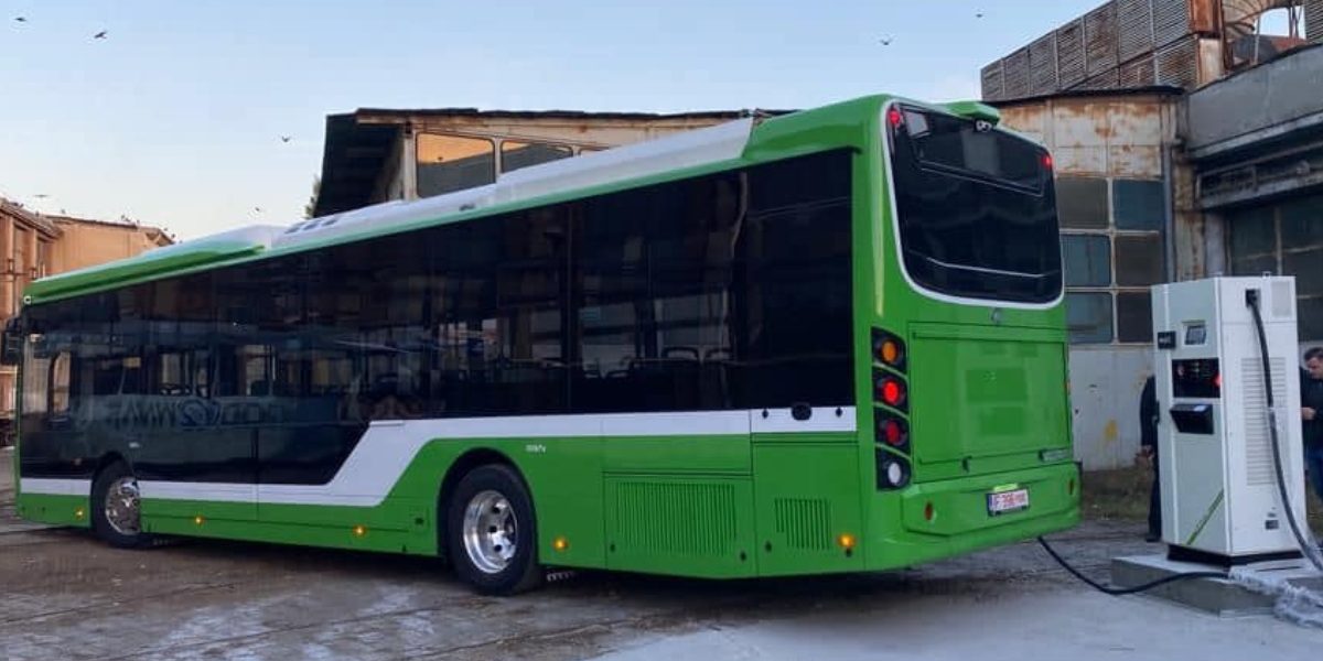 Bucureștiul investește 18 milioane euro în stații de încărcare pentru autobuze electrice