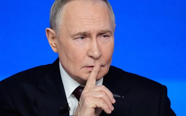 Rusia, la un pas de prăpastie economică: Putin, nevoit să majoreze iar impozitele