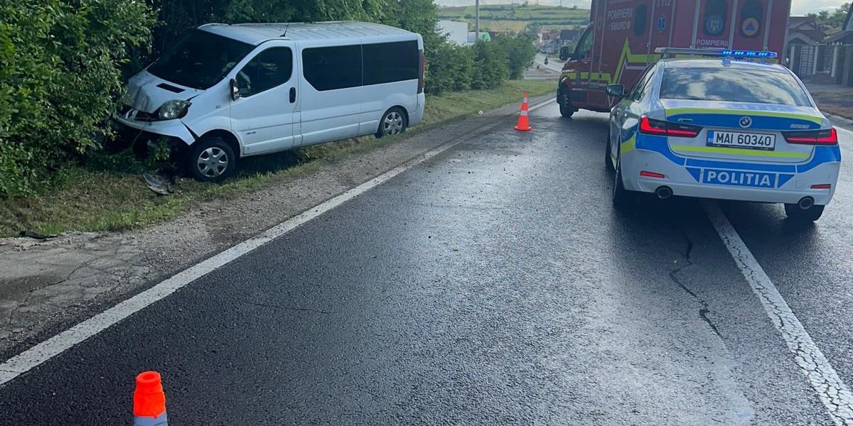 Accident în Sibiu: Cinci persoane, la spital după ce au fost implicate într-un accident rutier