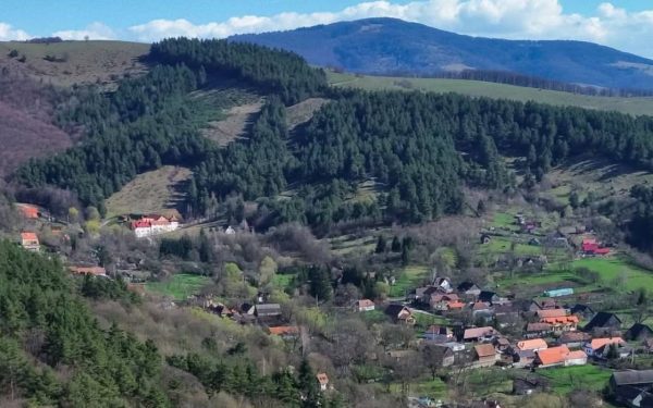 Sat unic în România: Conace vechi de 300 de ani și doar 350 locuitori!