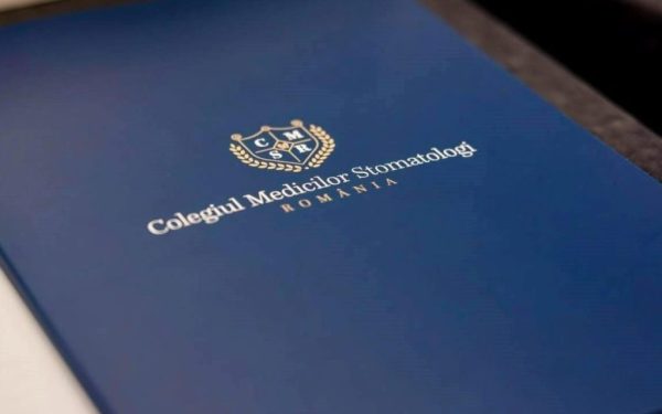 CMSR: Noi reguli pentru stomatologi. Ce schimbări aduce noul regulament?