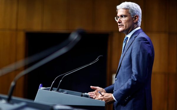 România pregătește strategia anti-sărăcie: Ce vrea EU de la București