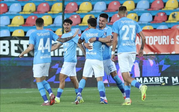Lupta nebună pentru SuperLiga: Locul 2 se joacă pe muchie de cuțit. Pîrvu: „Minuni în fotbal!”