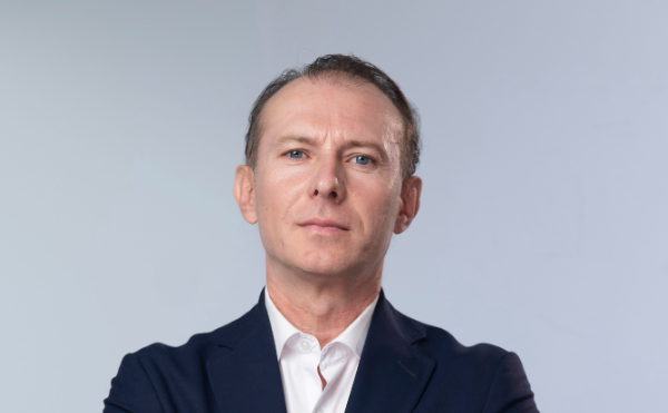 INS: Recesiune în România, economia se prăbușește accelerat