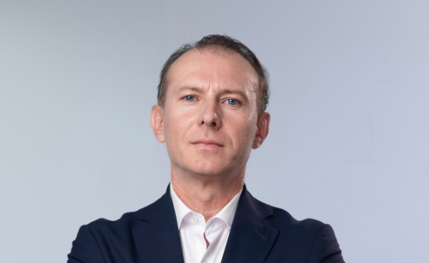 INS: Recesiune în România, economia se prăbușește accelerat