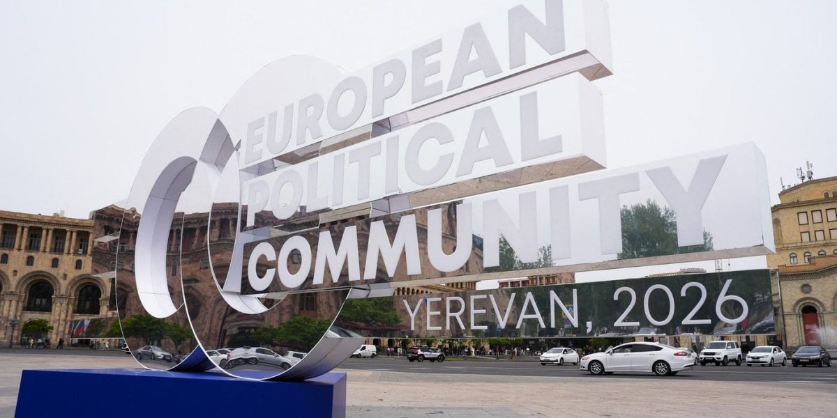 Armenia, sub presiunea Rusiei: Summit european important, cu Nicușor Dan și Maia Sandu
