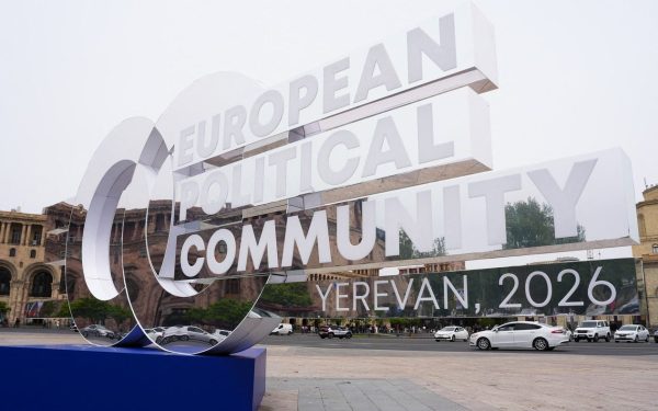 Armenia, sub presiunea Rusiei: Summit european important, cu Nicușor Dan și Maia Sandu