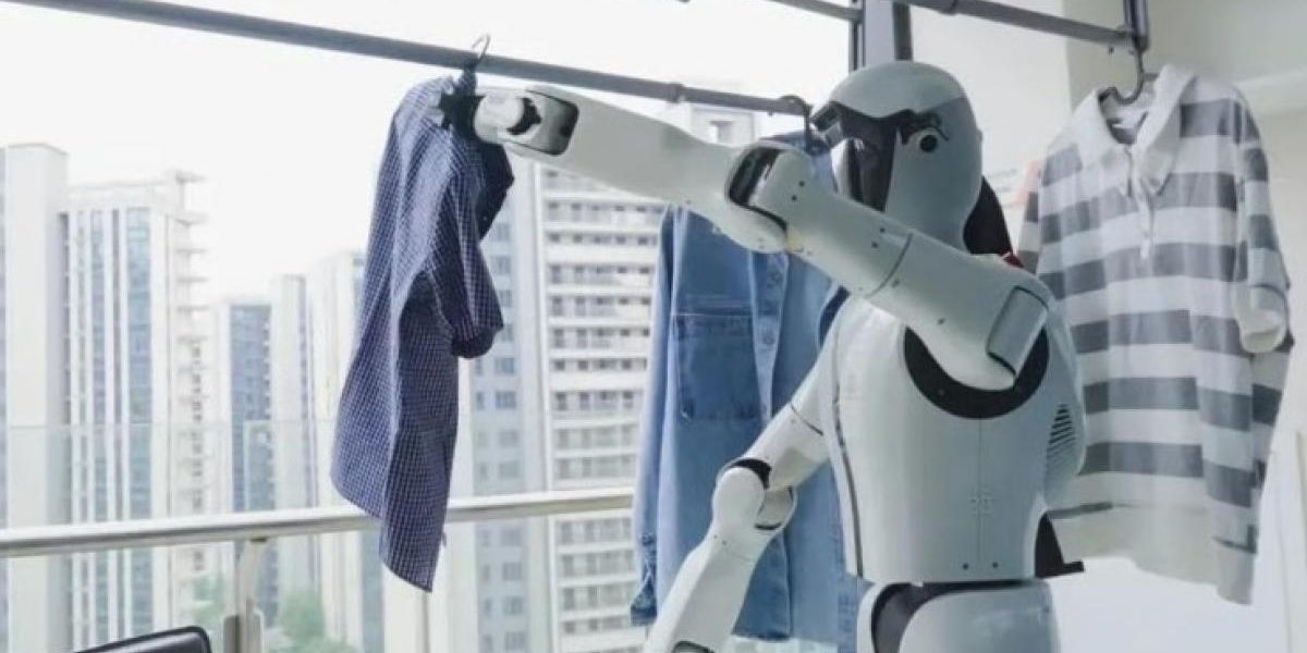 Roboții umanoizi cuceresc casele: Ouă ochiuri, rufe spălate, China testează modele