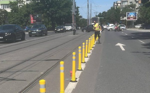 București: 5.000 de stâlpi galbeni pe linia de tramvai 5, în Pipera și Aerogării