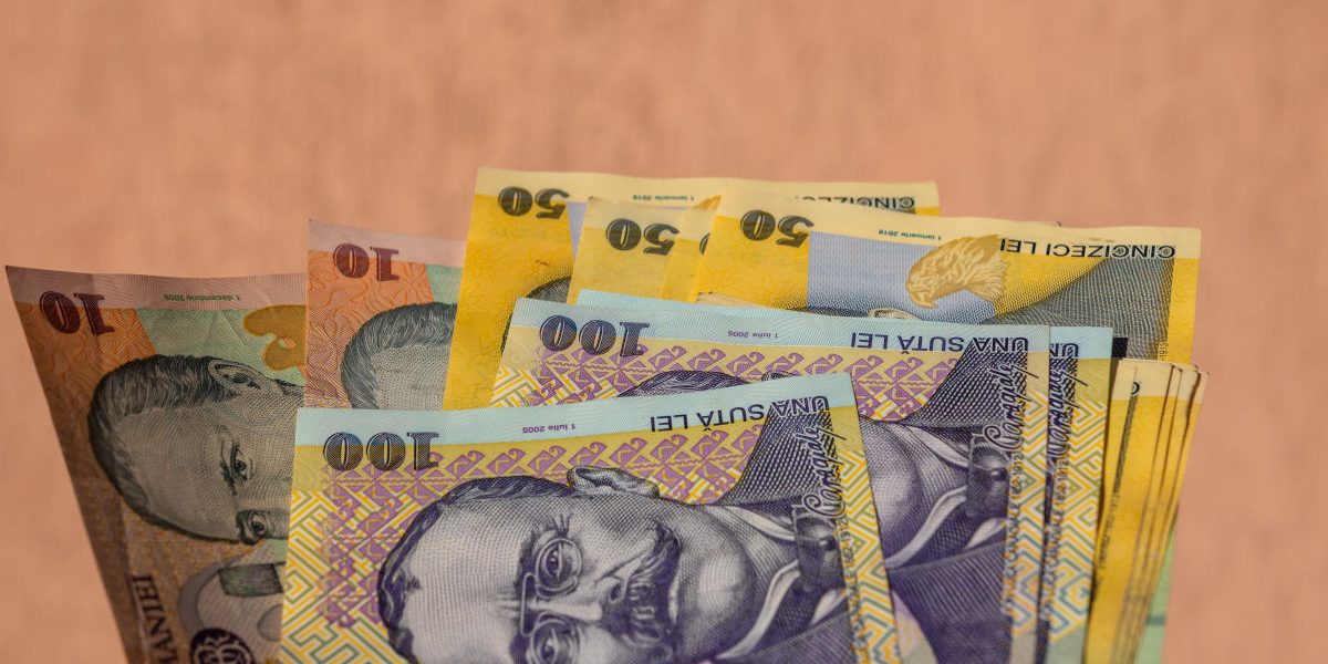 Românii plătesc mai scump vechime la pensie din 2026