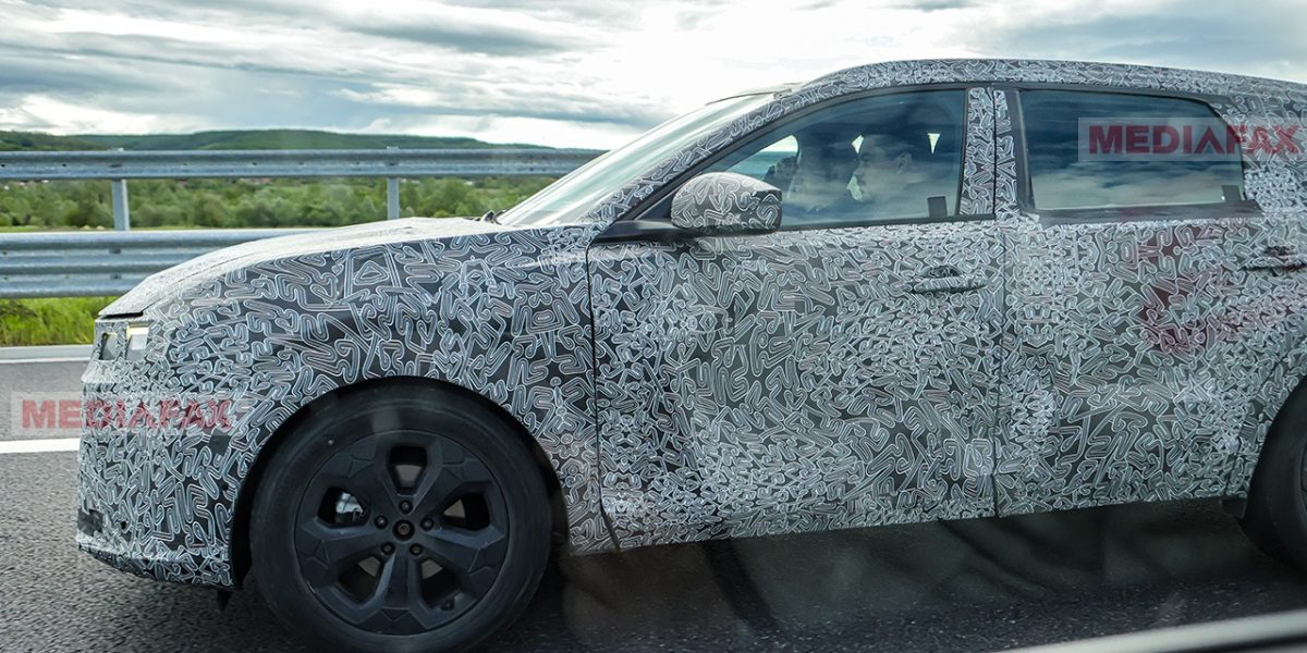 Dacia Striker, surprinsă pe șoselele din România: Primele imagini