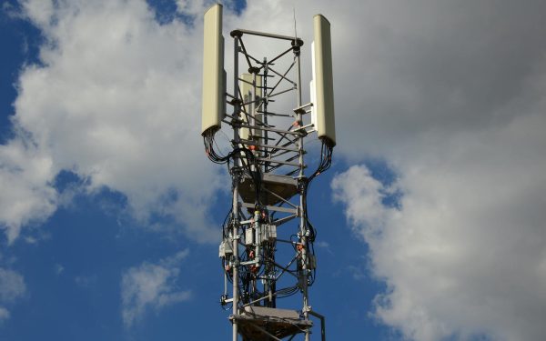 Bouygues, Iliad, Orange preiau SFR: Marea afacere telecom din Europa