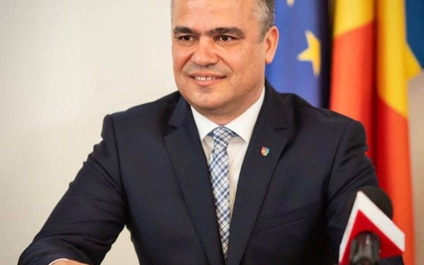 VEȘTEA: Putere concentrată în PNL, Guvern blocat