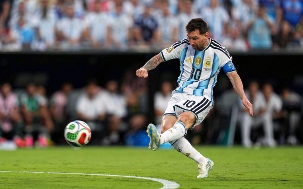 Argentina scapă de un dușman + Șoc iminent în optimile CM