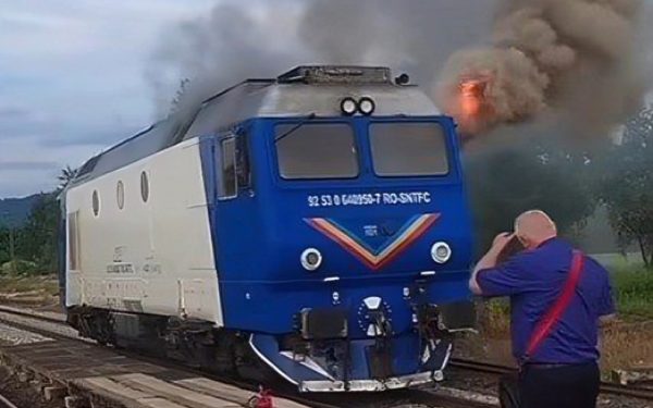 București-Varna: Locomotivă în flăcări, 6 ore pentru 115 km