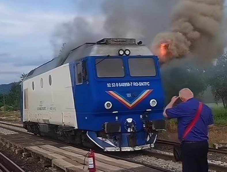 București-Varna: Locomotivă în flăcări, 6 ore pentru 115 km