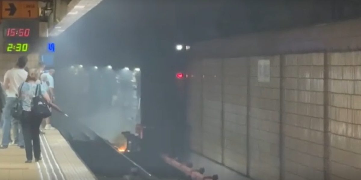 Fum la Piața Iancului: metroul evacuat, fără victime