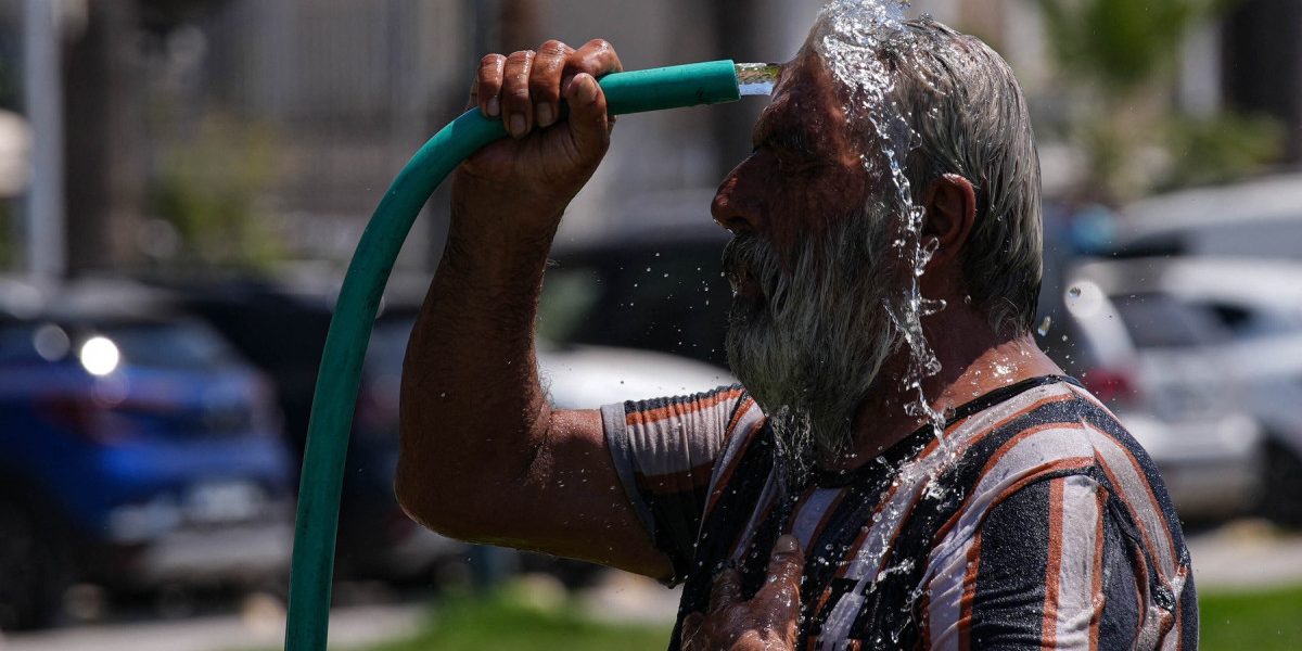 Caniculă prelungită: val de pericol pentru sănătate