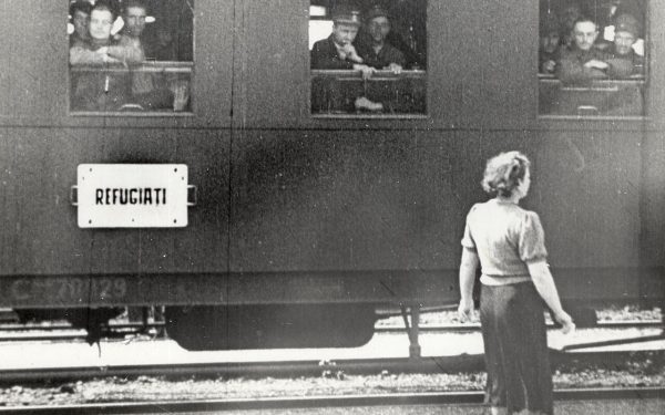 1940: Basarabia în foc! Țărani atacau armata română