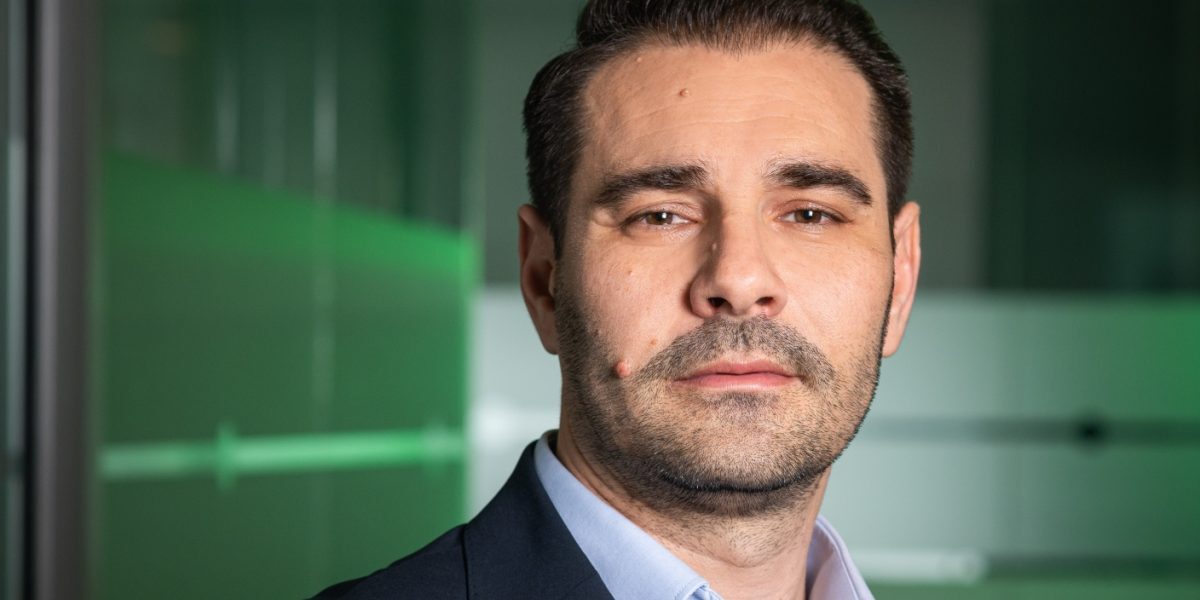 Petric (Schneider Electric): AI, energie, viteză și design inteligent