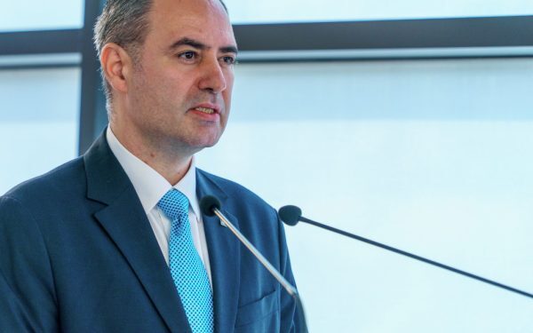 Nazare, avertisment Finanțe: România riscă retrogradarea
